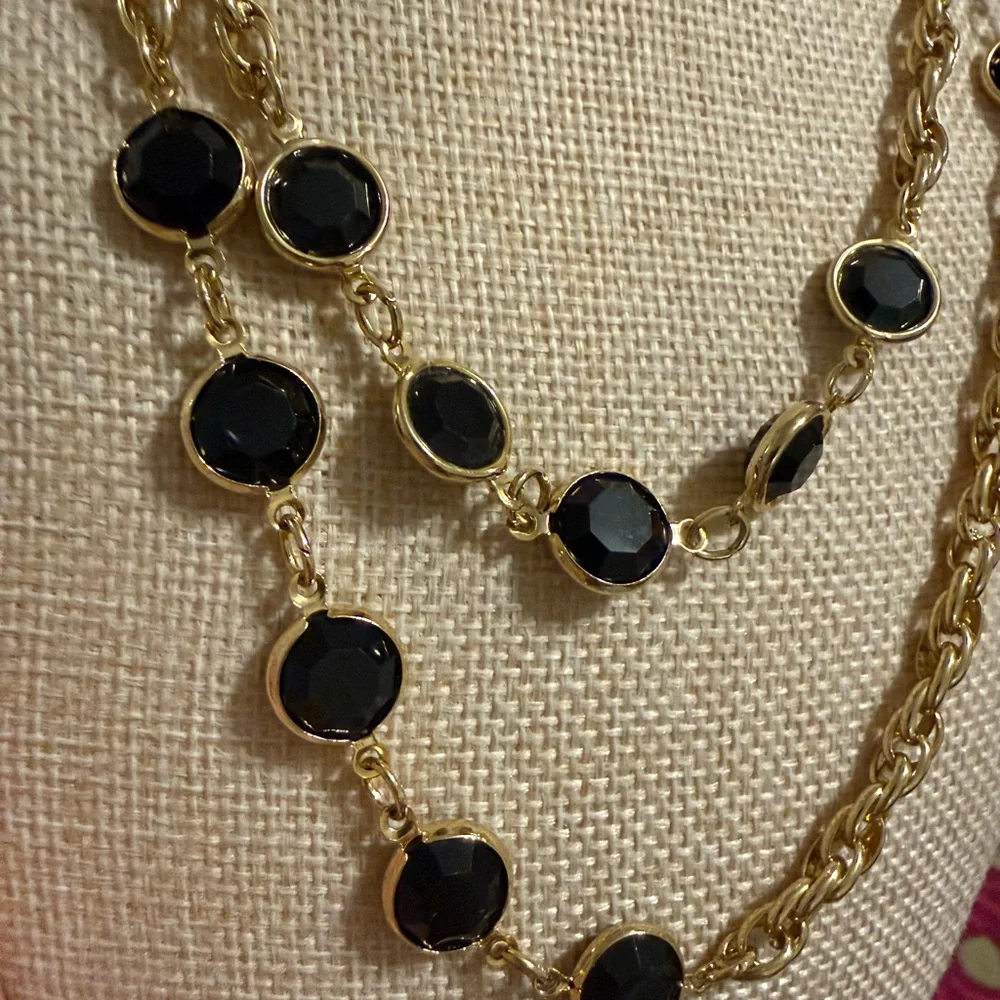 Elegant Gold and Black‎ Vintage Necklace